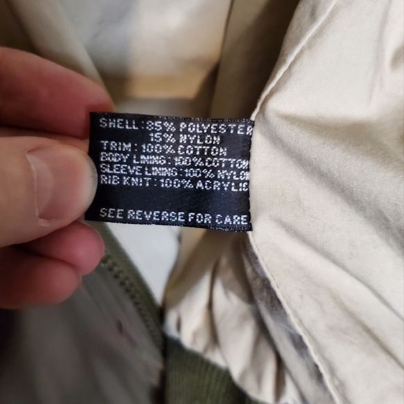 Impermeable Weatherproof Jacket Size Large - Picture 9 of 11